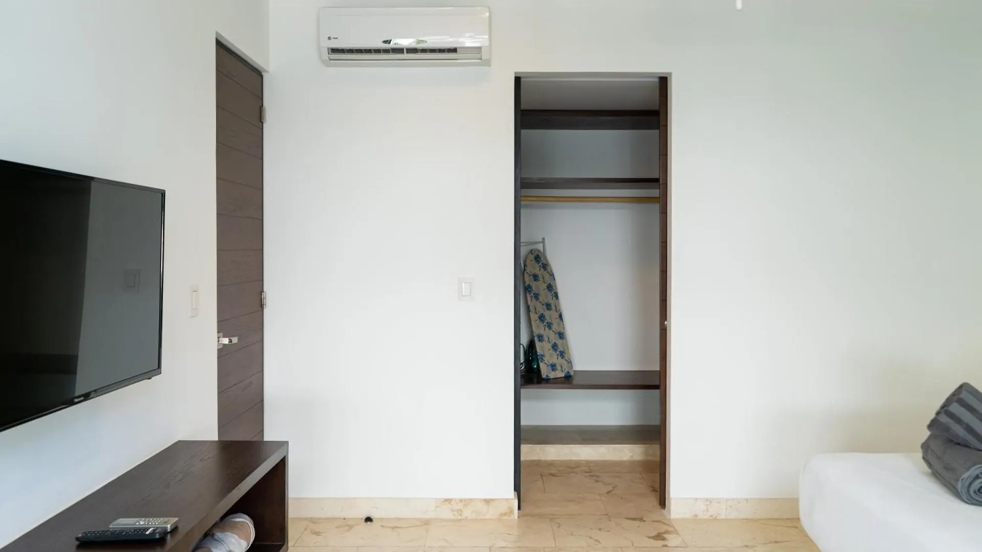 Anah Downtown 10 Apartment Playa del Carmen Mexico